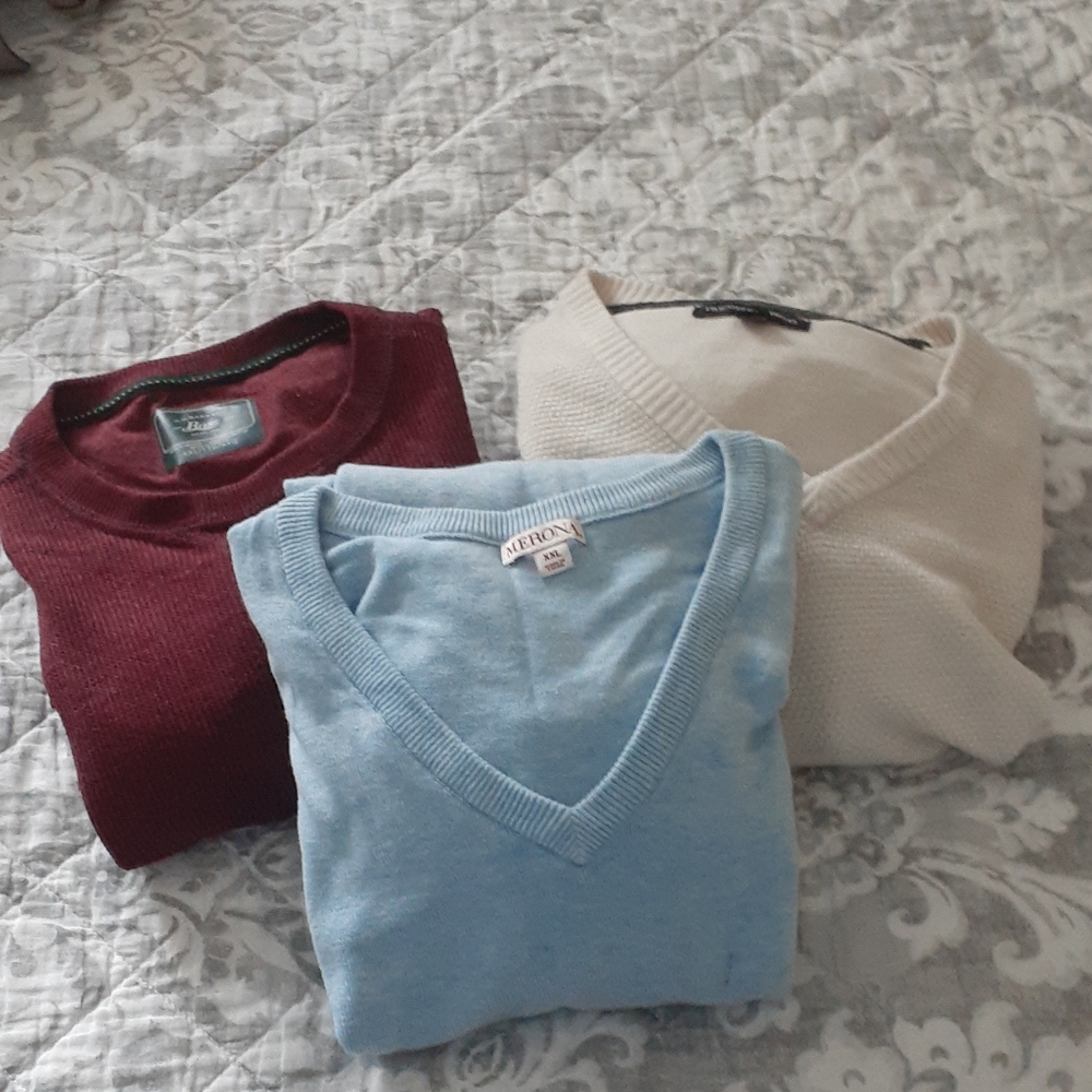 A bundle of 3 thin sweaters